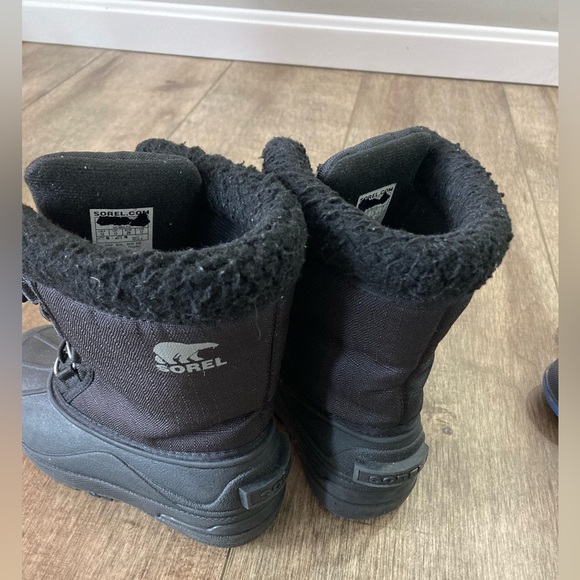 Little boy winter/boot lot - Picture 11 of 16